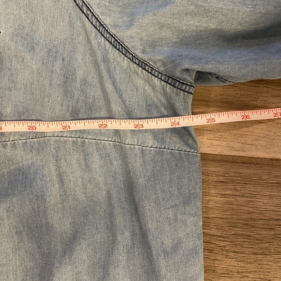 Torrid Denim Button Down Shirt Size 1 - Picture 8 of 11